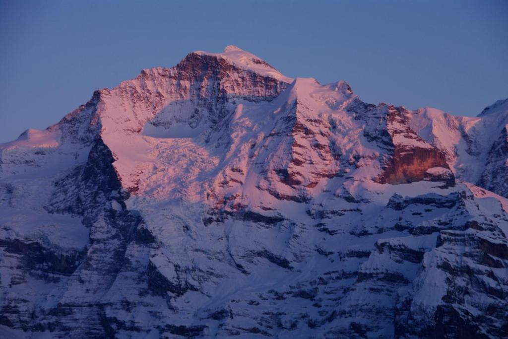 Hotel Restaurant Jungfrau Lauterbrunnen Δωμάτιο φωτογραφία